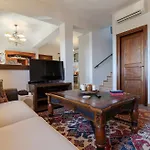 Akrolithos Villa, Milies Pelion Miléai