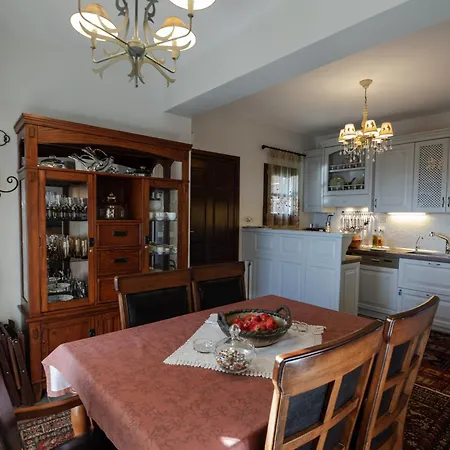 Akrolithos Villa, Milies Pelion فيلة Miléai