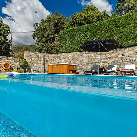 Akrolithos Villa, Milies Pelion فيلة